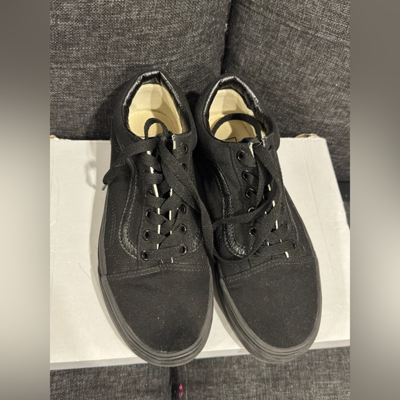 Vans Old Skool Womens Size 6.5 Men 5 Triple Black Athletic Skateboard Sneakers - Picture 6 of 16